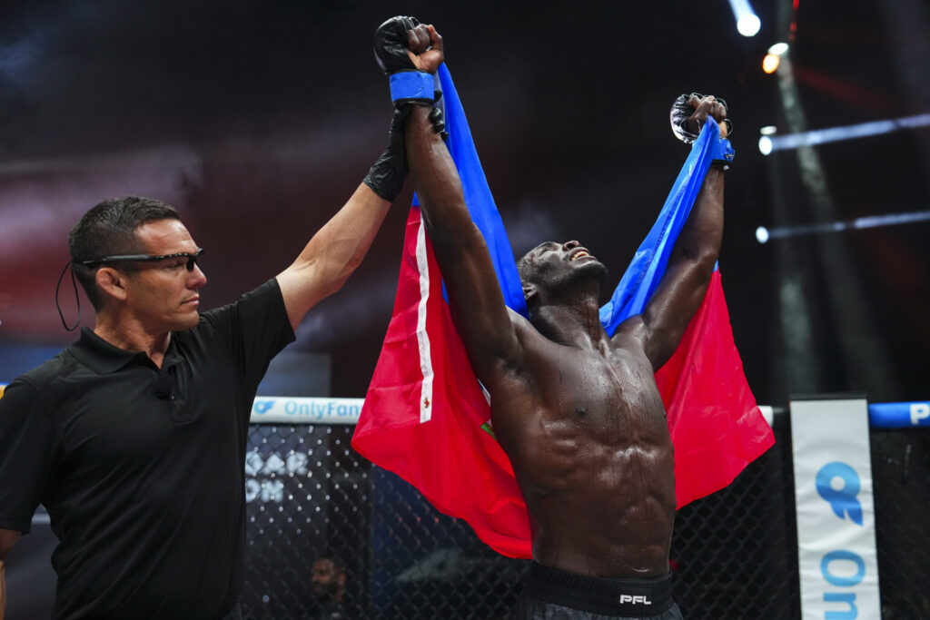 Thad Jean (10-0) def. Jason Jackson (19-6) via split decision (29-28, 28-29, 30-27)